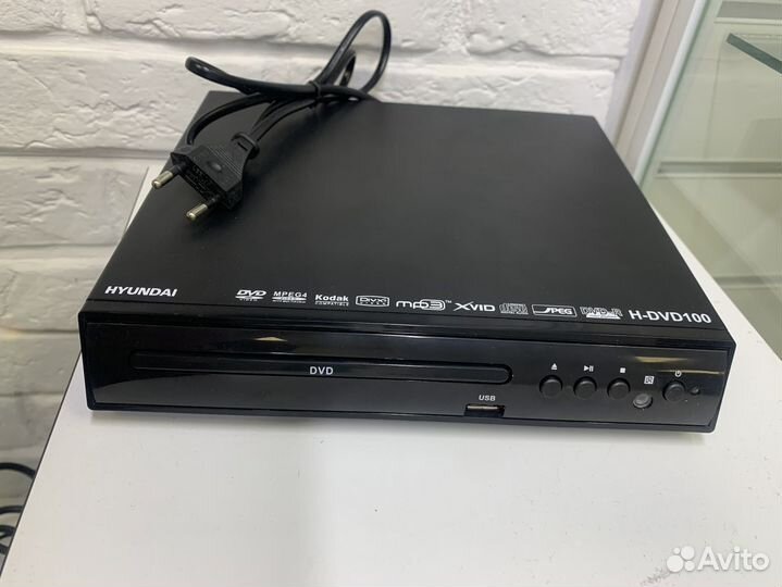 DVD, Blu Ray плееры Hyundai H-DVD100