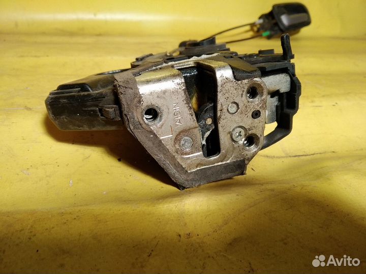 Замок двери задней левой Suzuki Grand Vitara 2005