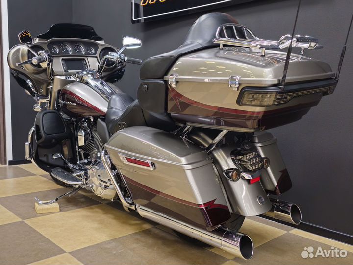 Harley Davidson Electra Glide CVO 110, 2015