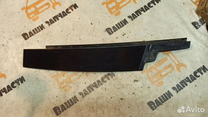 Накладка двери передняя правая Chevrolet Cruze