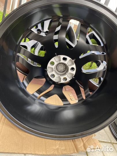 Оригинал кованные Range Rover R22