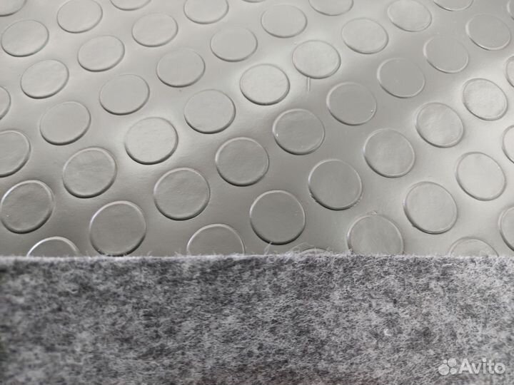 Автолинолеум Чёрный с пятачками