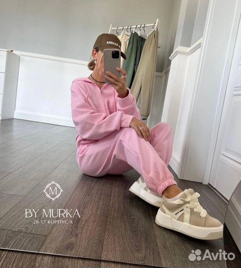 Спортивный костюм женский