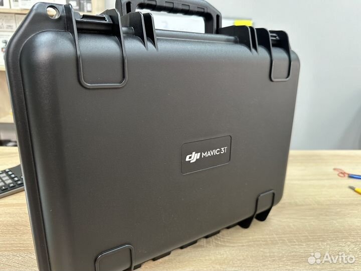 Квадрокоптер DJI Mavic 3T CN, дрон с тепловизором