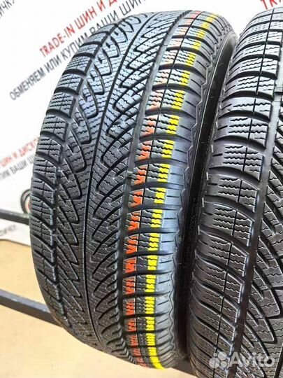 Goodyear UltraGrip 8 215/60 R16