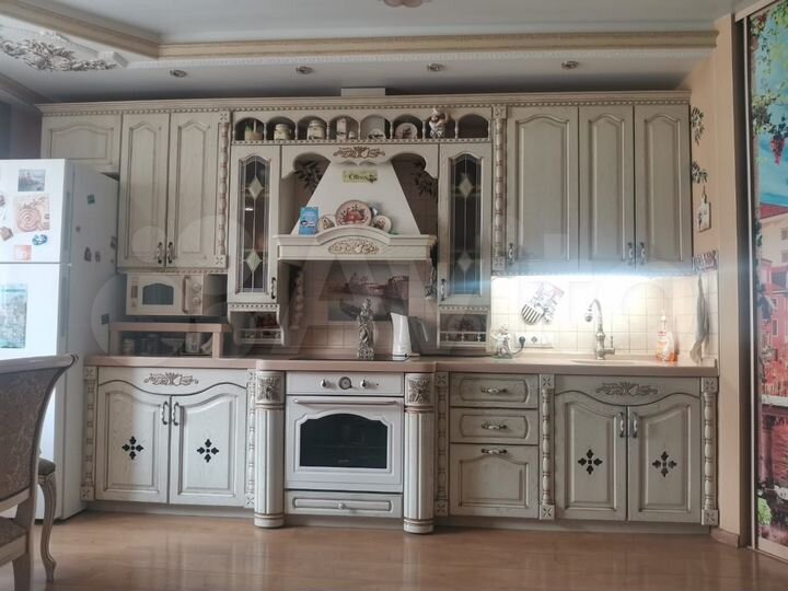 3-к. квартира, 100 м², 13/15 эт.