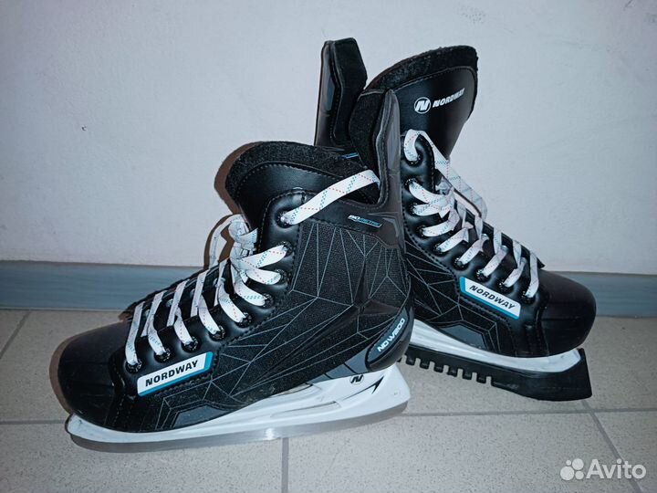 Продаются коньки мужские(на школьника)