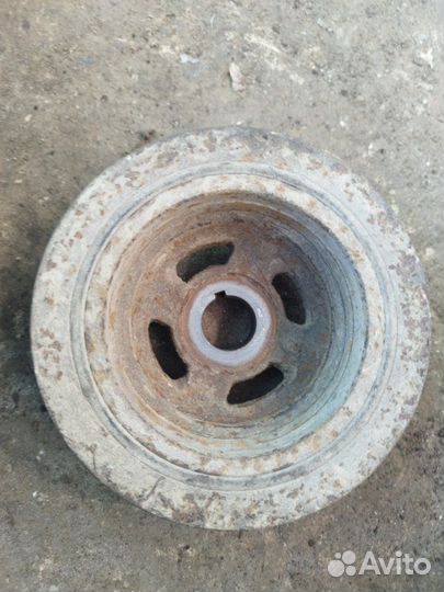 Шкив коленвала Nissan Cube