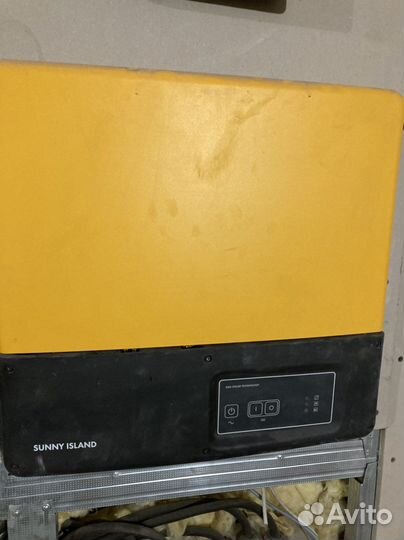 Инвертор Sunny Island для солнечных батарей