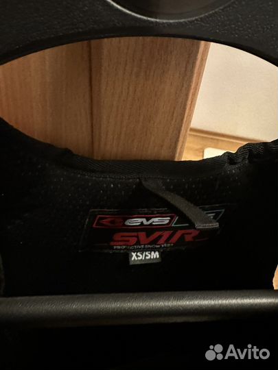 Защитный жилет EVS race sv1r