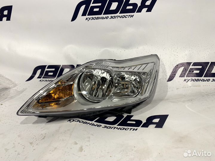 Фара Ford Focus 2(08-11) левая хром