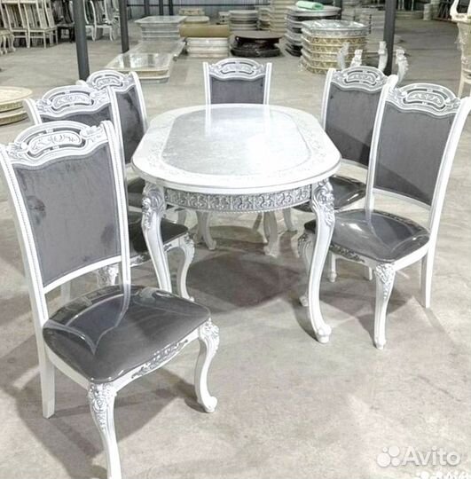 Столы и стулья