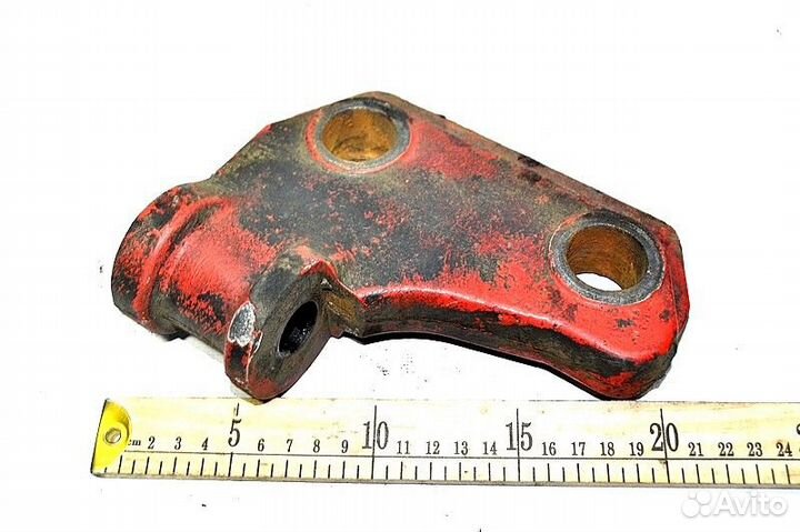 Кронштейн амортизатора вспомогательного моста, ниж