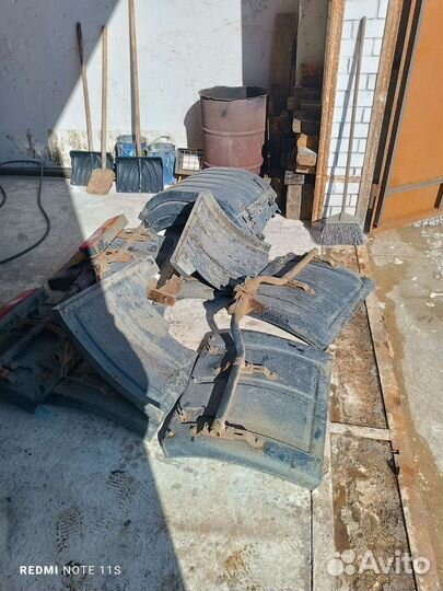 Продам комплект крыльев на камаз тягач