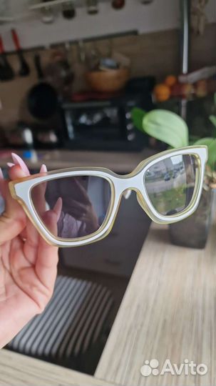 Солнцезащитные очки женские Fendi