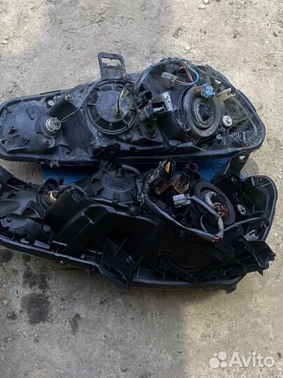 Фары на mitsubishi lancer 10