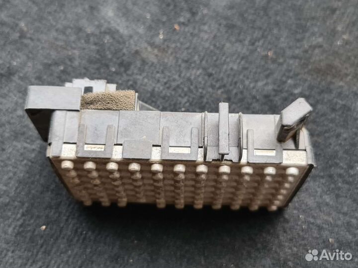 Регулятор скорости вентилятора печки Mercedes W221