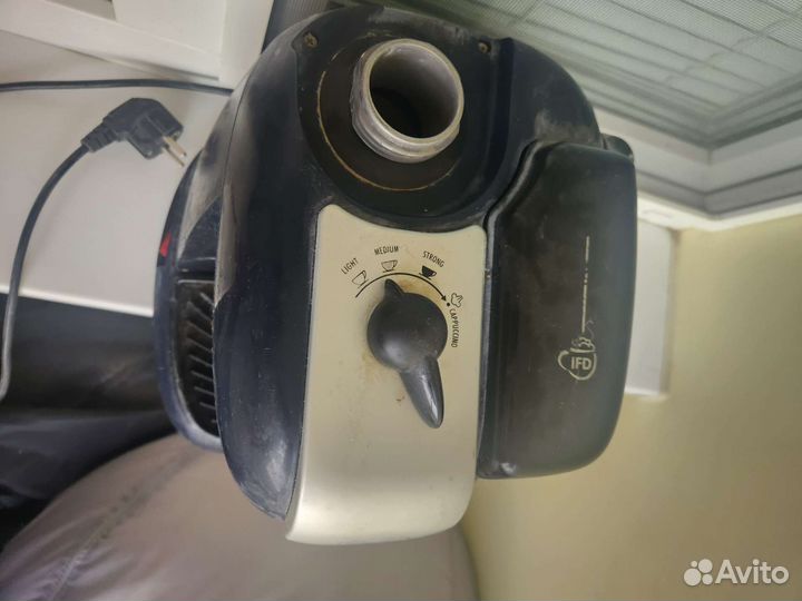 Кофемашина delonghi EC9