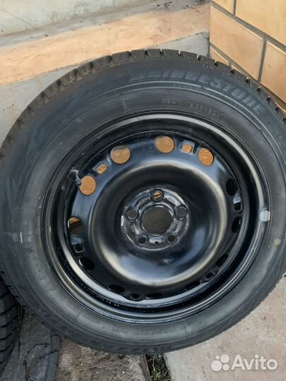 Bridgestone Blizzak Revo GZ 185/60 R15
