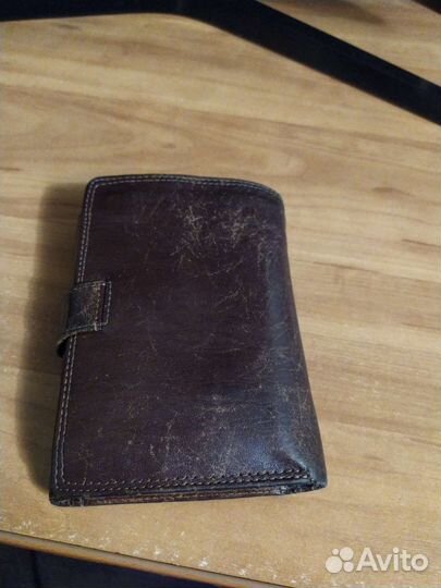 Мужское кожаное портмоне