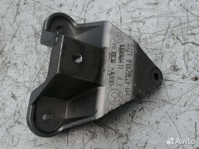 Кронштейн рулевой колонки BMW X5 F15