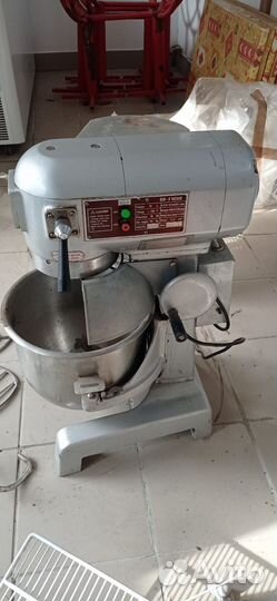 Миксер планетарный тестомес starfood 20л