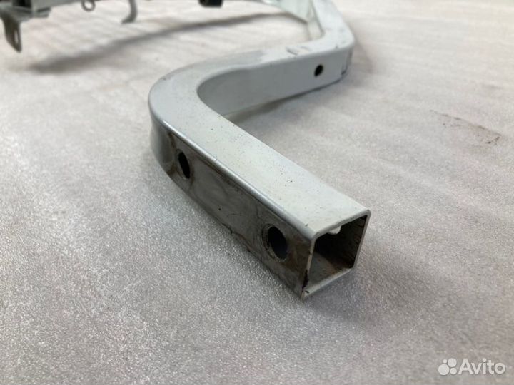 Петля крышки багажника задняя левая Renault Logan