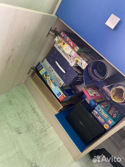 Детский шкаф. Мебель