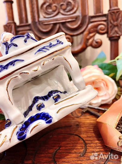 Фарфоровая статуэтка Capodimonte (Каподимонте)