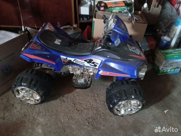 Детский квадроцикл на аккумуляторе