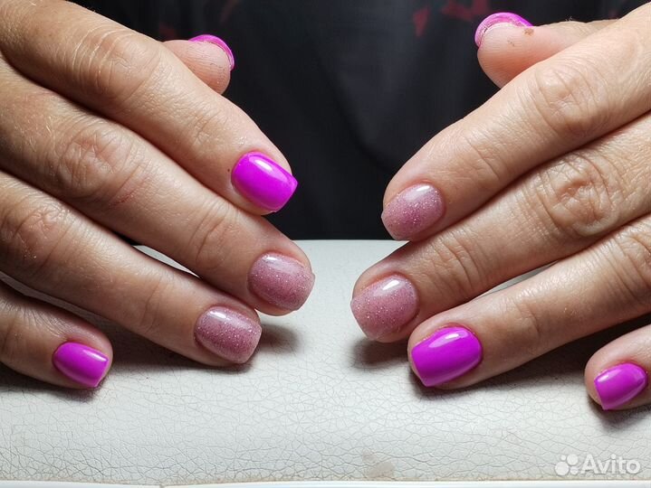 Модель на ногти