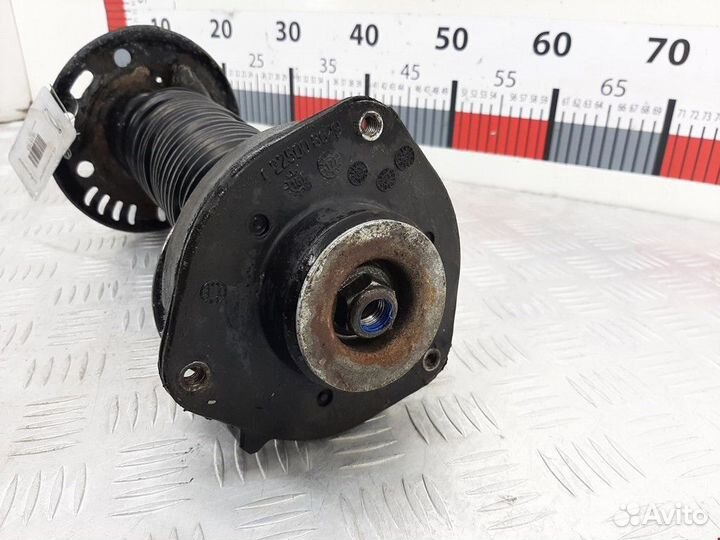 Амортизатор передний левый Volkswagen Passat CC