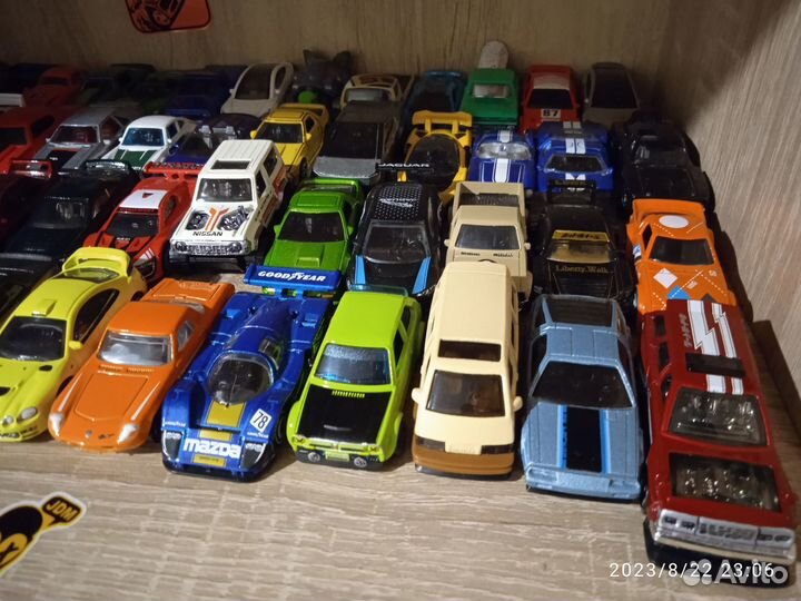 Hot wheels, зачеркнутые модели проданы