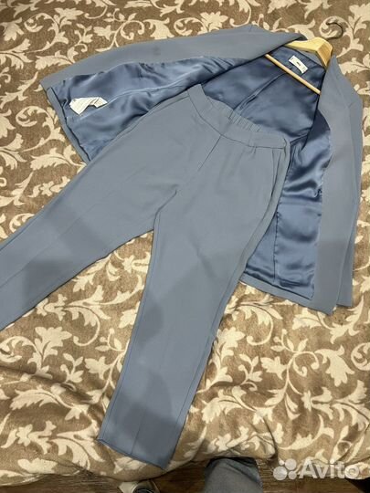 Брючный костюм mango