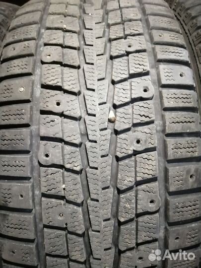 Dunlop SP Winter Ice 07 215/55 R16 97T