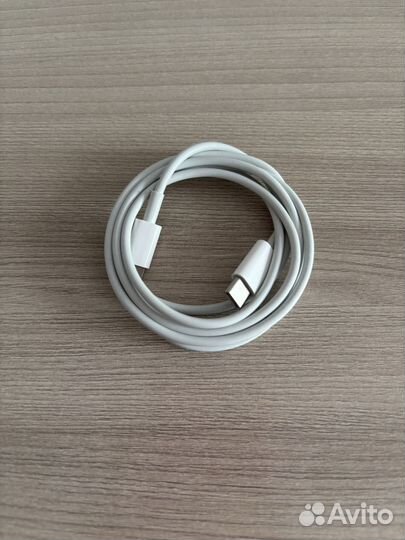 Кабель на iPhone 11 оригинальный