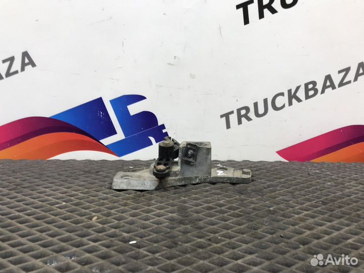 Ручка двери внутренняя левая Daf XF105