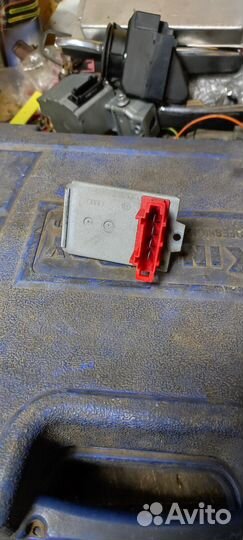 Резистор отопителя Пассат Б5, Б5+, Ауди А4Б5