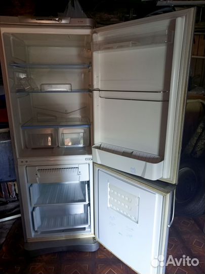 Холодильник бу Indesit