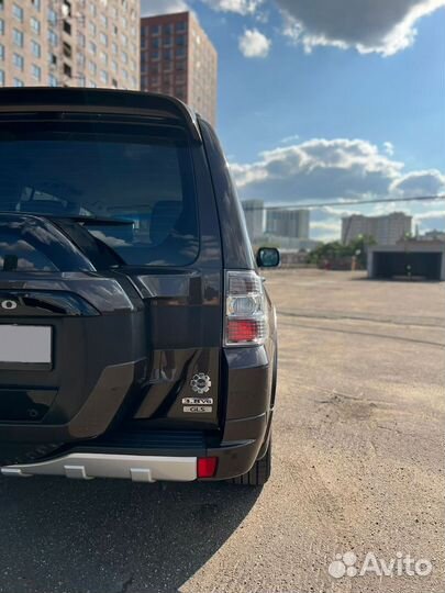 Mitsubishi Pajero 3.8 AT, 2017, 100 000 км