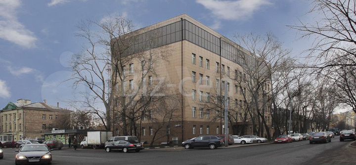 Недалеко от метро офис 108 кв.м в аренду