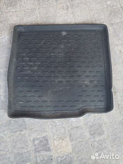 Коврики резиновые на Ford Explorer 2013 - 2023