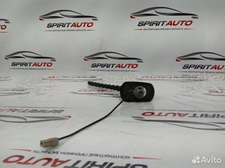 Антенна Kia Ceed G4FG 2015