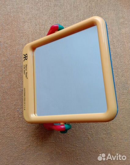 Зеркало квадратное на подставке