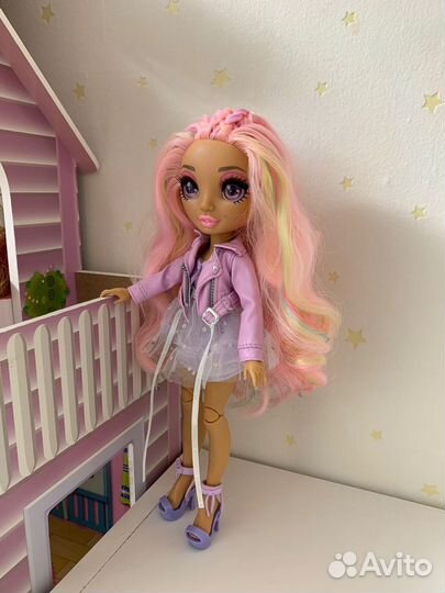 Rainbow high / luvabella