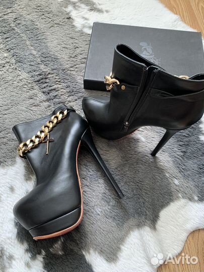 Ботильоны Yarose Shulzhenko Новые