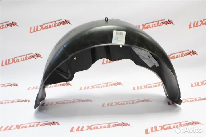 Подкрылки задние Mazda 3 Bk 2003-2009