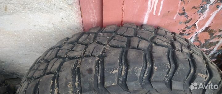 Bfgoodrich Mud-Terrain T/A KM3 245/75 R16