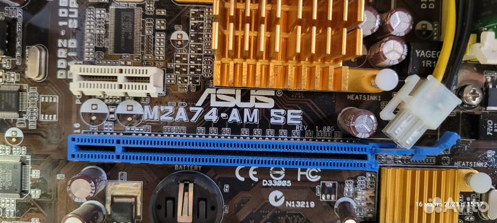 Материнская плата