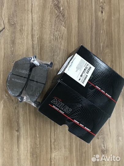 Колодки тормозные передние VAG